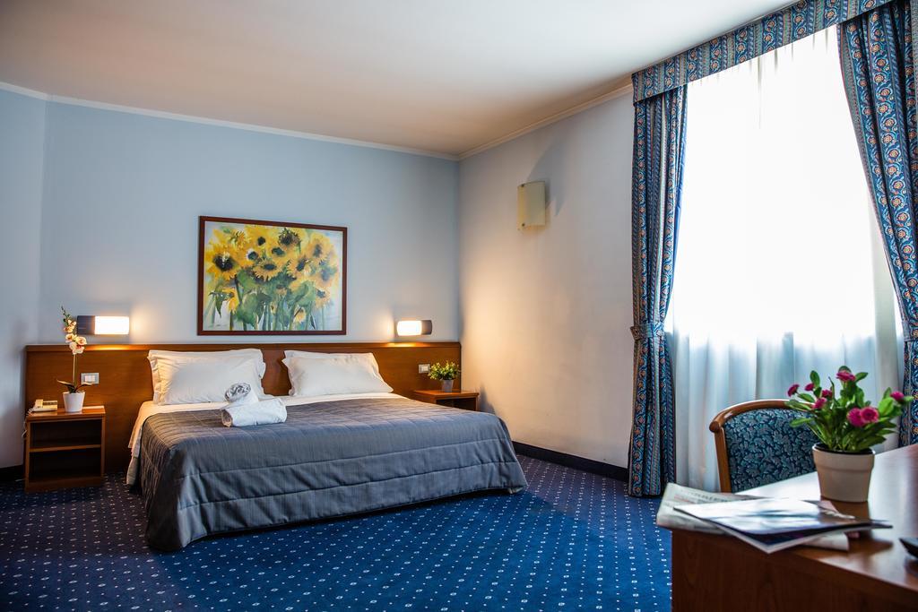Hotel Glis San Mauro Torinese Ngoại thất bức ảnh