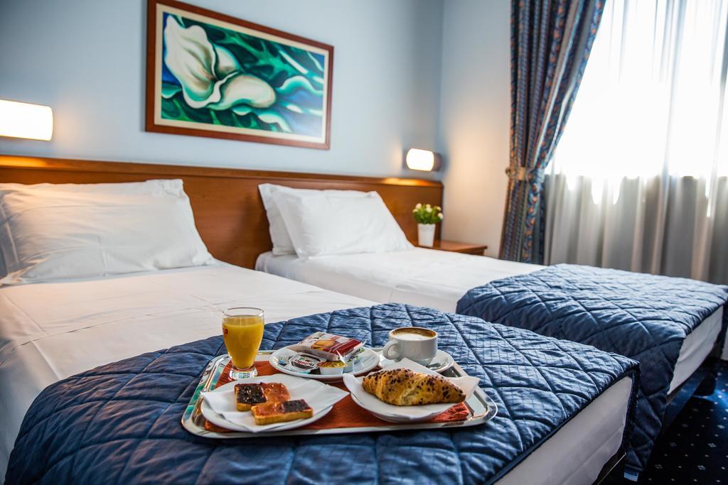 Hotel Glis San Mauro Torinese Ngoại thất bức ảnh