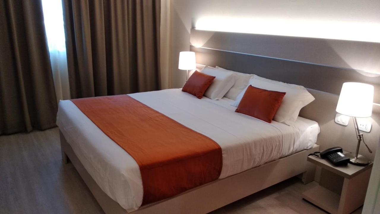 Hotel Glis San Mauro Torinese Ngoại thất bức ảnh