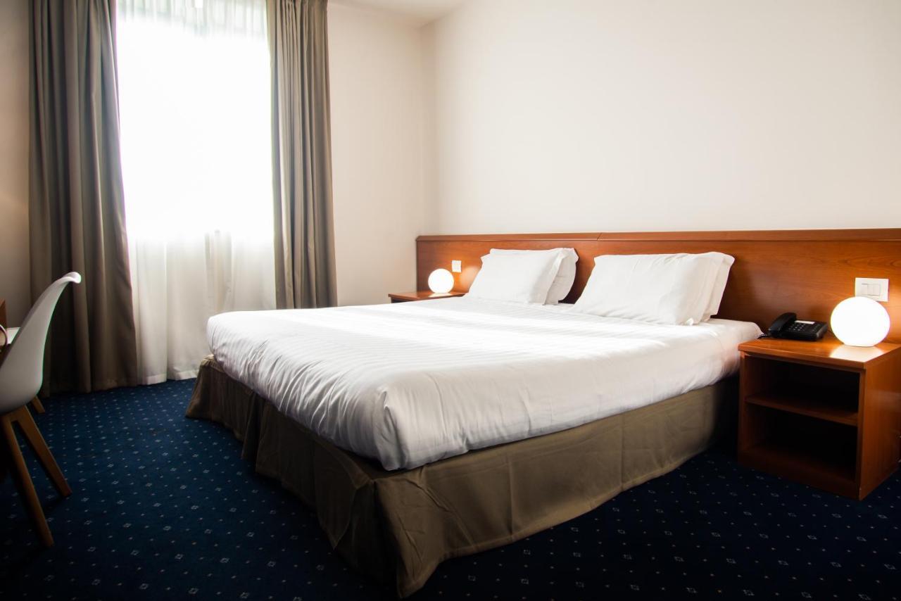 Hotel Glis San Mauro Torinese Ngoại thất bức ảnh