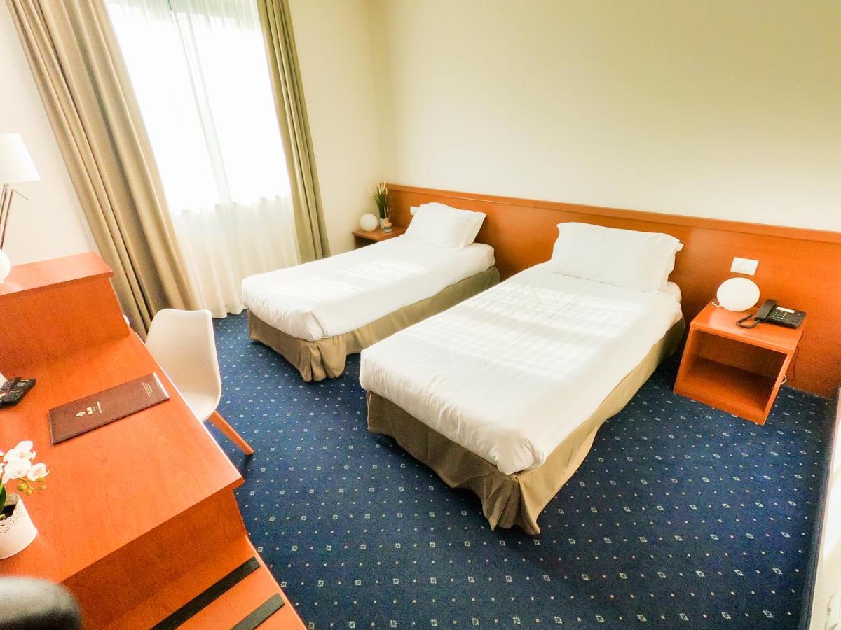 Hotel Glis San Mauro Torinese Ngoại thất bức ảnh