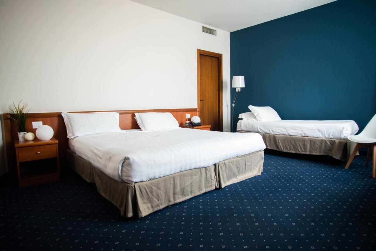 Hotel Glis San Mauro Torinese Ngoại thất bức ảnh
