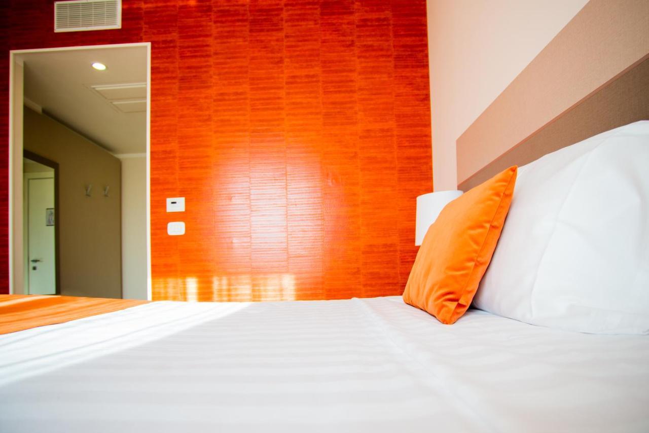 Hotel Glis San Mauro Torinese Ngoại thất bức ảnh